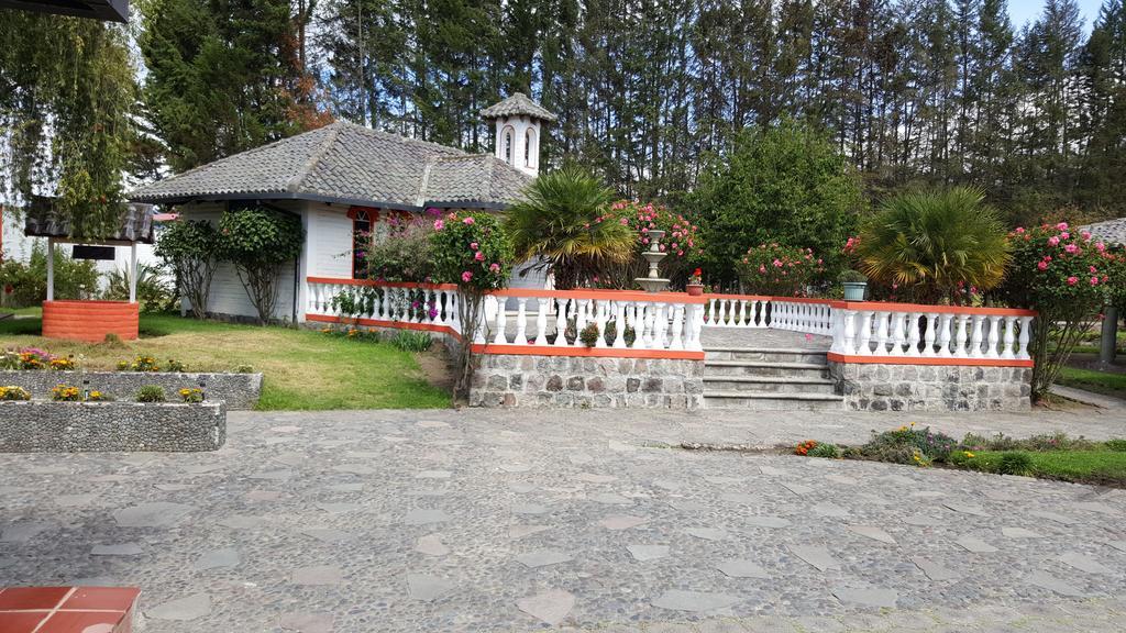 Hosteria San Carlos Tababela Eksteriør bilde